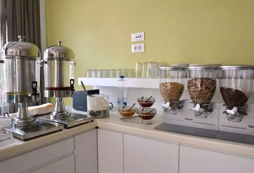 Fotos del hotel Xenia:  11