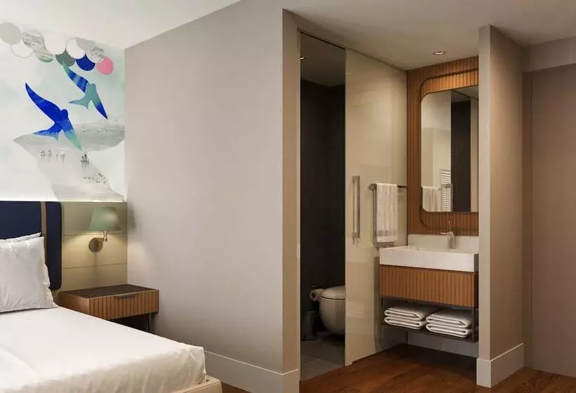 Avantgarde  Taksim Square