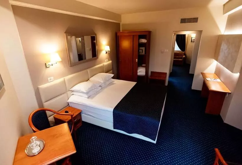 Best Western Plus Lido