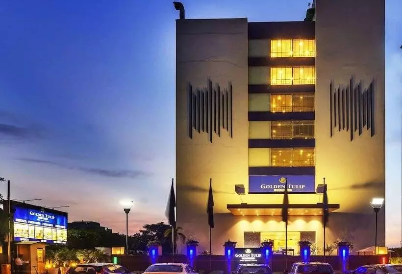 Fotos del hotel Tulip Inn West Delhi:  5