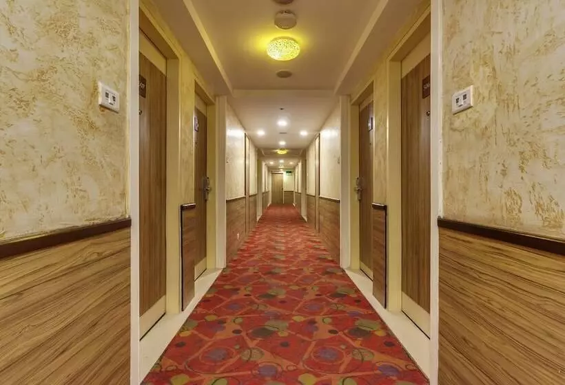 Fotos del hotel Tulip Inn West Delhi:  14