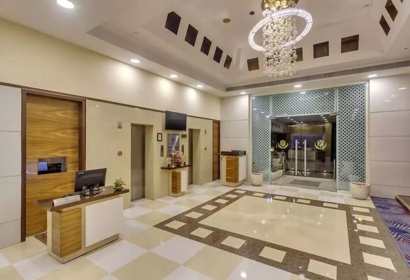 Fotos del hotel Tulip Inn West Delhi:  2