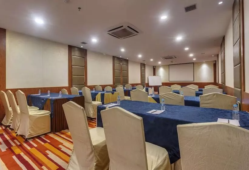 Fotos del hotel Tulip Inn West Delhi:  20