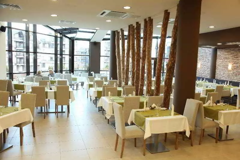 Fotos del hotel Aspen Golf And Ski Resort:  3