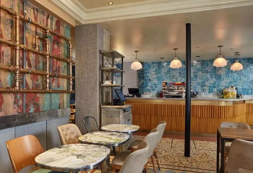 Fotos del hotel Le Robinet D'or:  8