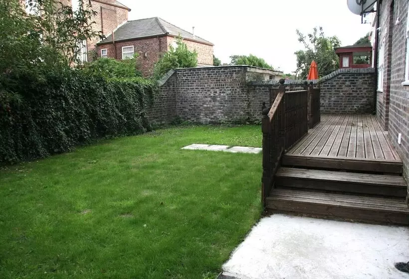 Fotos del hotel Sheil Suites:  6