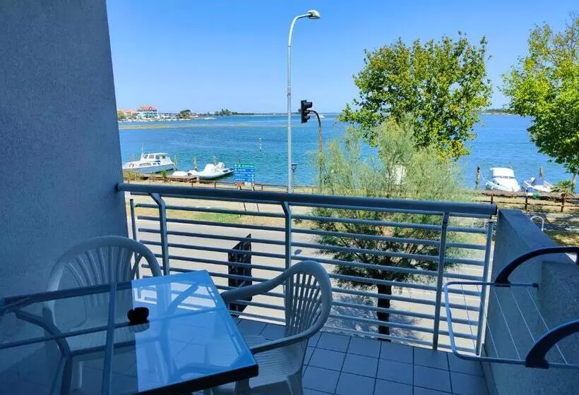 Fotos del hotel Capri:  8