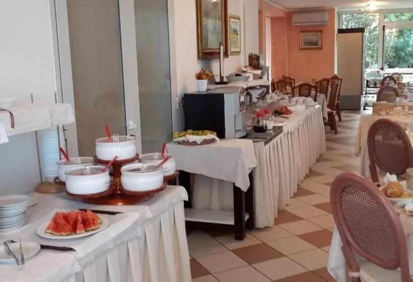 Fotos del hotel Capri:  16