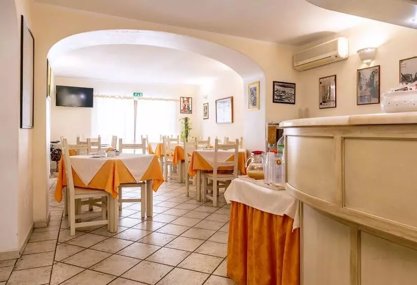 Fotos del hotel Cavour:  13