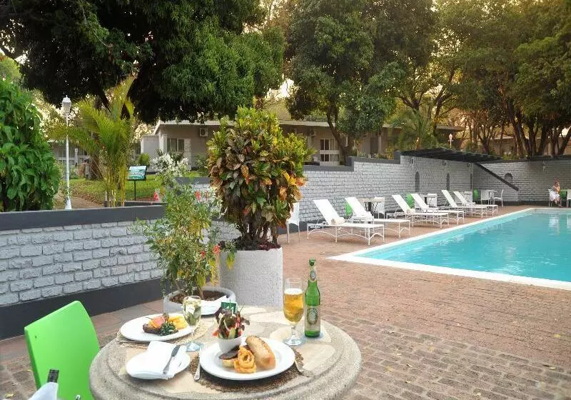 Fotos del hotel Cresta Sprayview Victoria Falls:  10