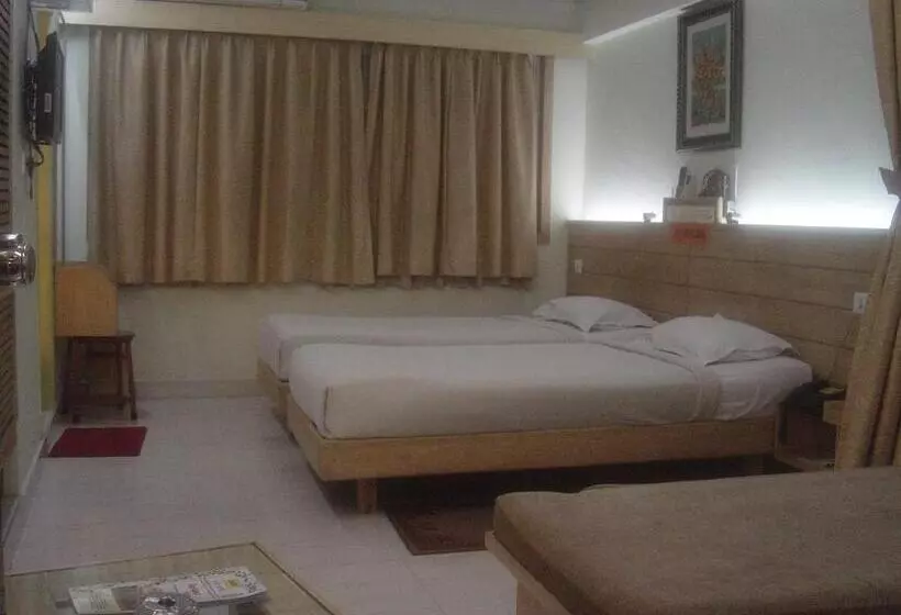 Fotos del hotel Parklane:  6