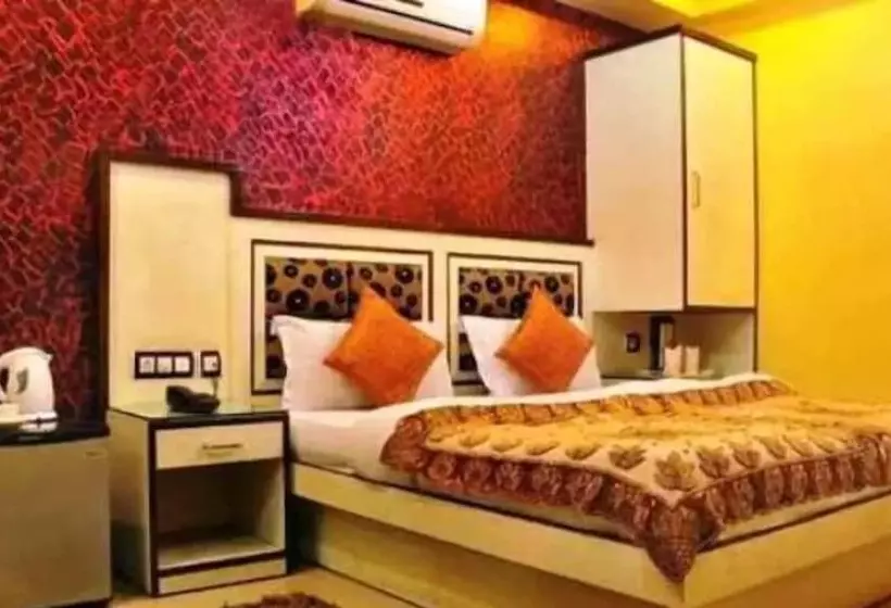 Fotos del hotel Comfort Room Shiv Dev Int:  17