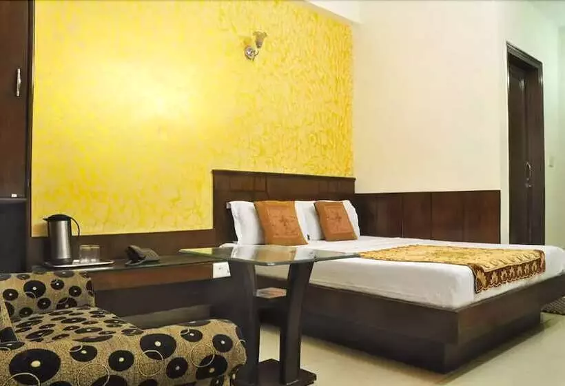 Fotos del hotel Comfort Room Shiv Dev Int:  15