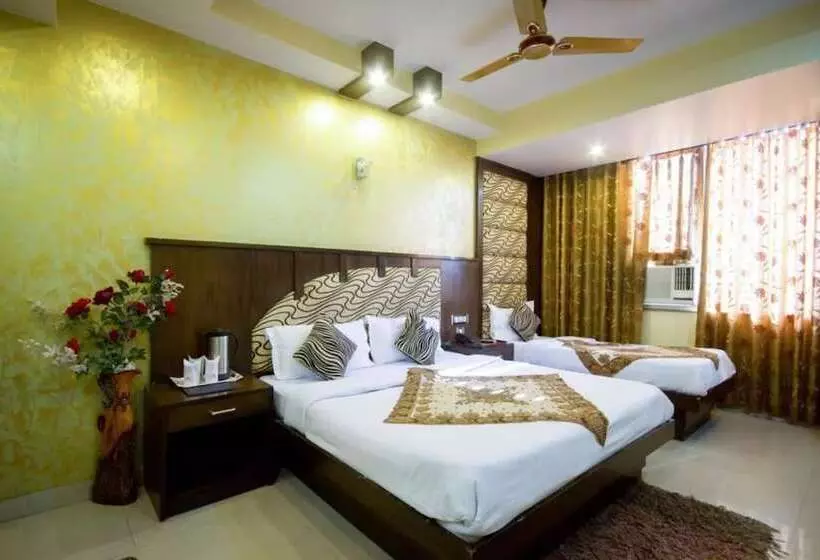Fotos del hotel Comfort Room Shiv Dev Int:  14