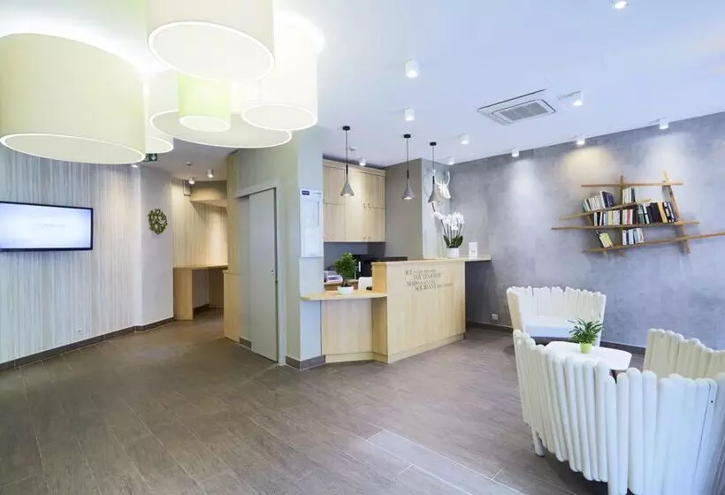 Fotos del hotel Kyriad Paris 18 - Porte De Clignancourt - Montmartre:  9