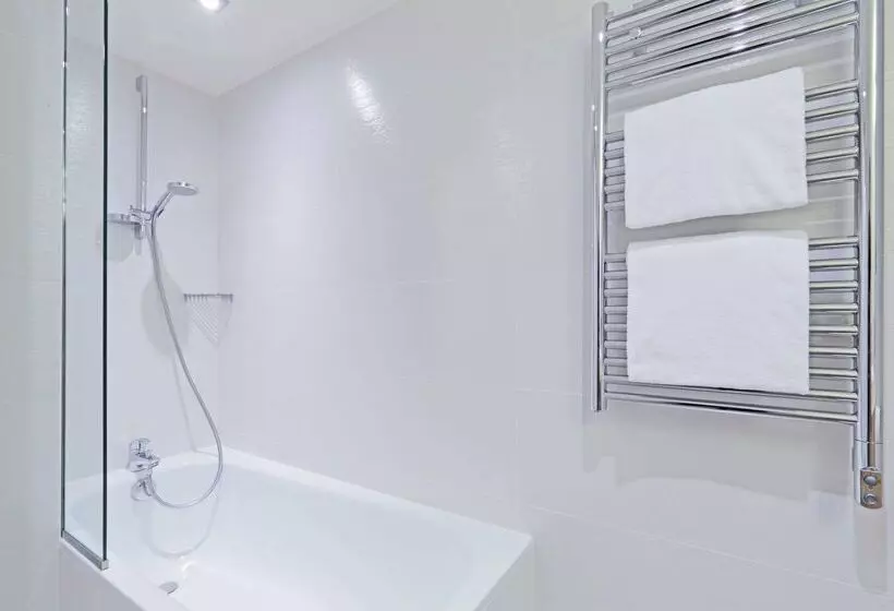 Fotos del hotel Kyriad Paris 18 - Porte De Clignancourt - Montmartre:  10