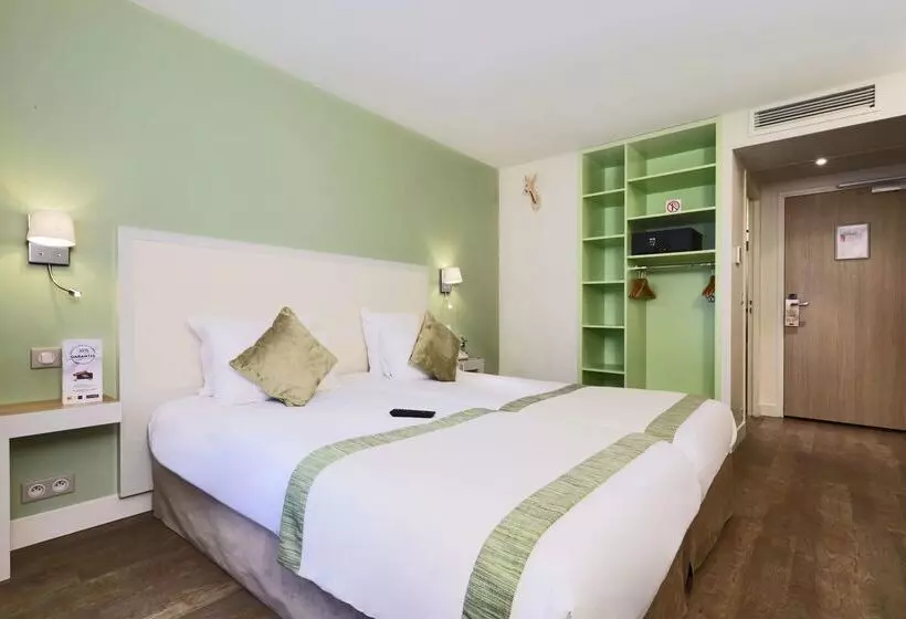 Fotos del hotel Kyriad Paris 18 - Porte De Clignancourt - Montmartre:  2