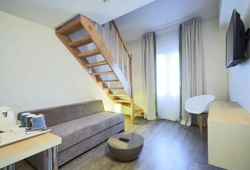 Fotos del hotel Kyriad Paris 18 - Porte De Clignancourt - Montmartre:  22