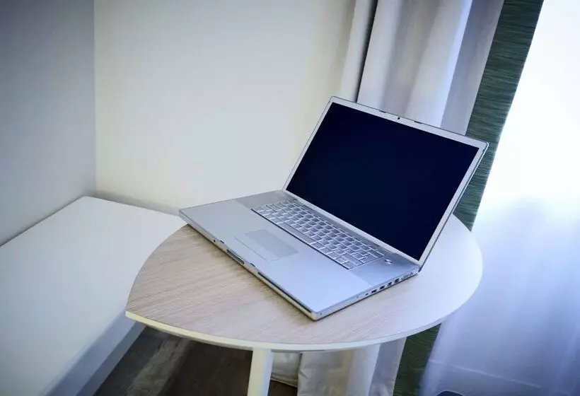 Fotos del hotel Kyriad Paris 18 - Porte De Clignancourt - Montmartre:  4