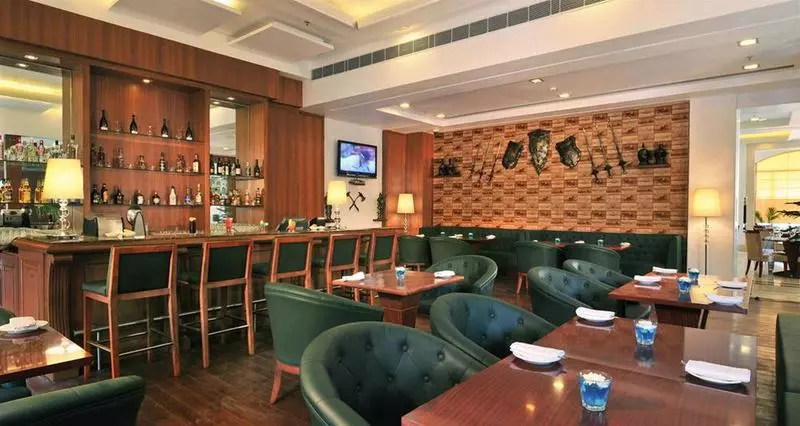 Fotos del hotel Hotel Haut Monde:  5