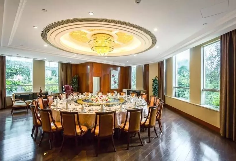 Fotos del hotel Golden Eagle Summit:  12