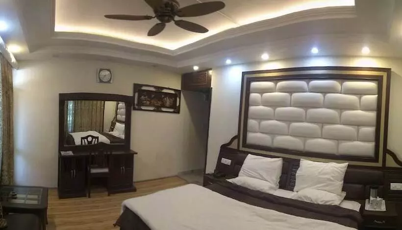 Fotos del hotel Le Grand:  11