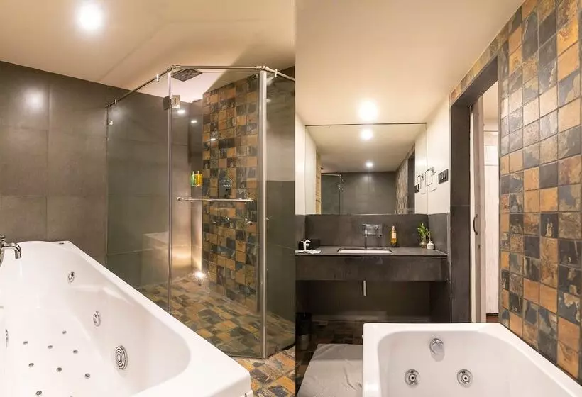 Fotos del hotel Infiniti  And Spa:  24