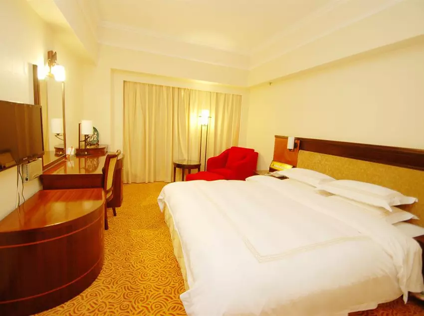 Fotos del hotel Overseas Chinese Friendship:  19