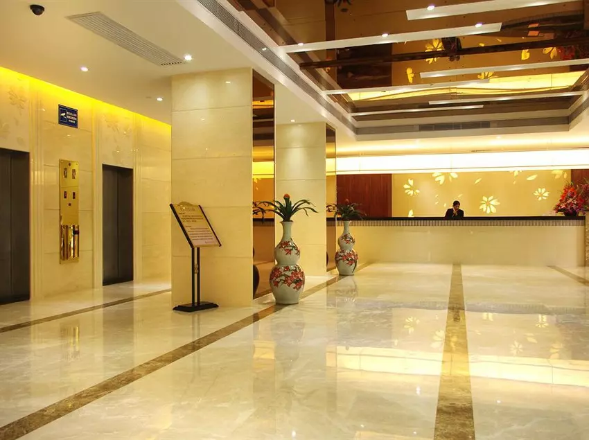 Fotos del hotel Overseas Chinese Friendship:  6