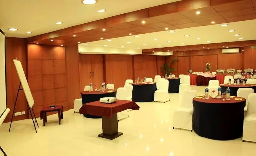 Fotos del hotel Shilton Royale:  20