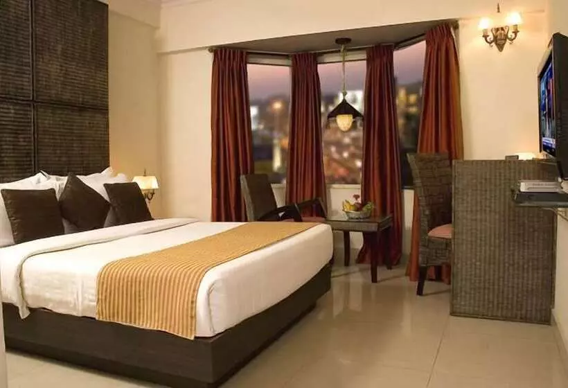 Fotos del hotel Shilton Royale:  8