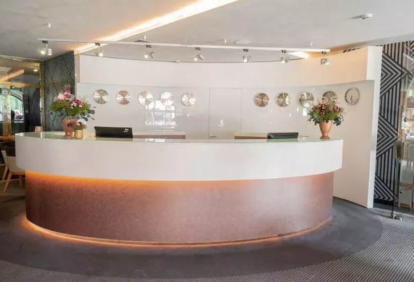 Fotos del hotel Savoy:  3