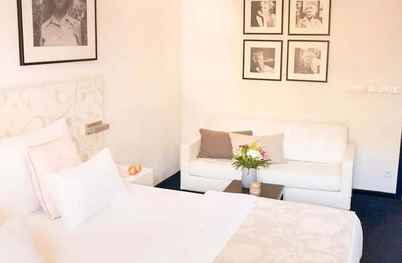 Fotos del hotel Savoy:  21