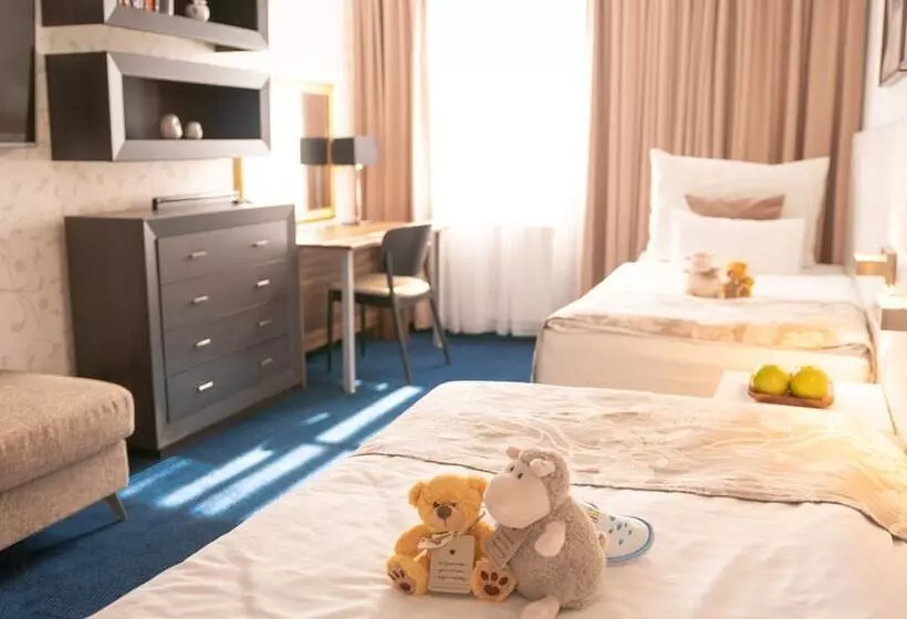 Fotos del hotel Savoy:  9