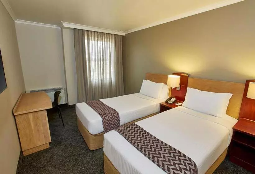 Stayeasy Century City