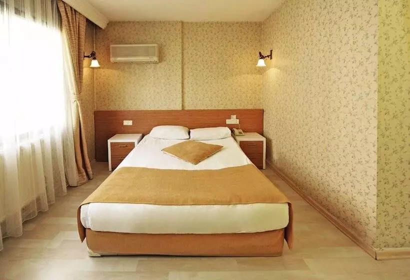 Fotos del hotel üstün Otel Alsancak:  9