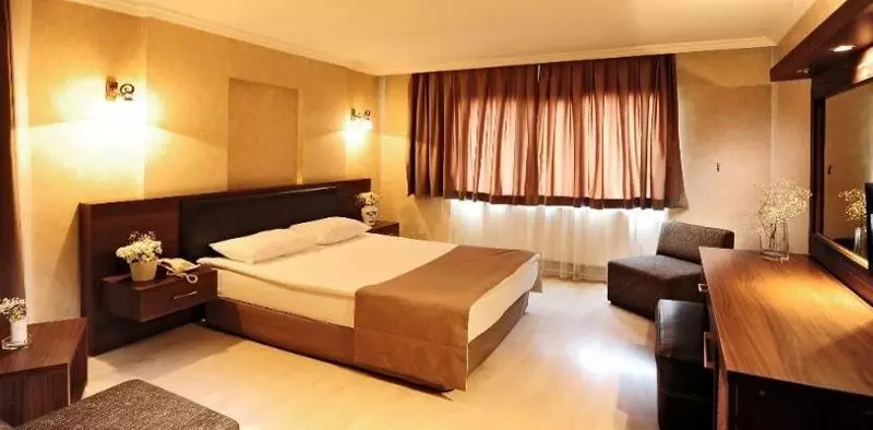 Fotos del hotel üstün Otel Alsancak:  23