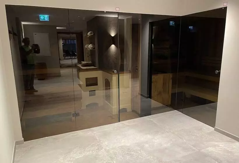 Fotos del hotel Alpin-hotel Schrofenblick:  11