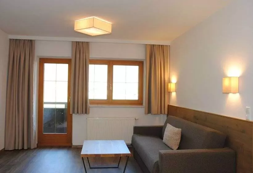 Fotos del hotel Alpin-hotel Schrofenblick:  16