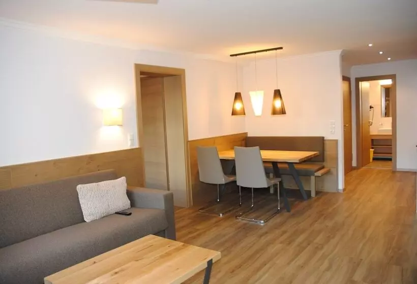 Fotos del hotel Alpin-hotel Schrofenblick:  18