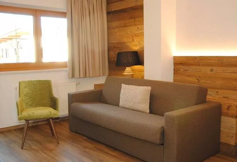 Fotos del hotel Alpin-hotel Schrofenblick:  24