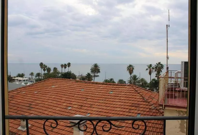 Fotos del hotel Belle Epoque:  8