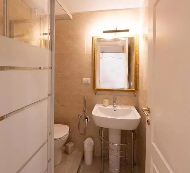 Fotos del hotel Sotto Il Sole Di Roma:  11