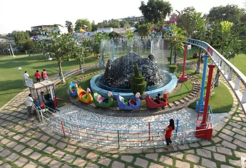 Fotos del hotel Aapno Ghar Resort & Amusement Park:  8
