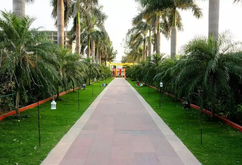 Fotos del hotel Aapno Ghar Resort & Amusement Park:  9