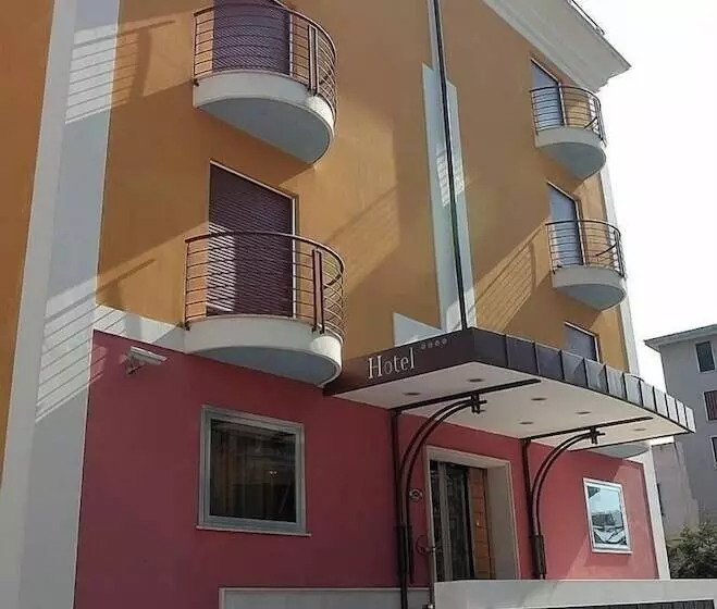 Fotos del hotel Fly:  7