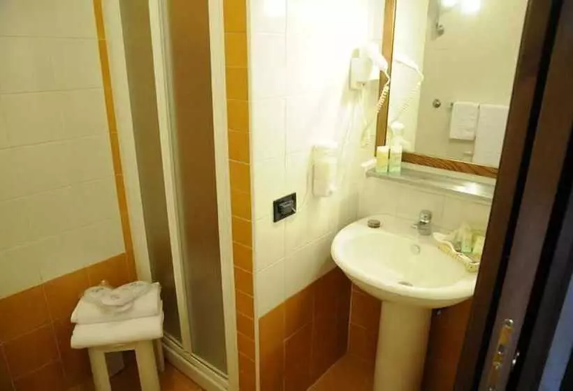 Fotos del hotel Fly:  17