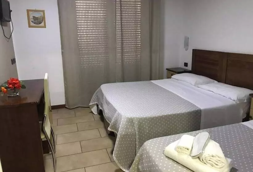 Fotos del hotel Fly:  20