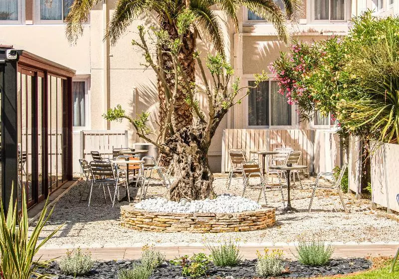 Fotos del hotel L'initial:  6