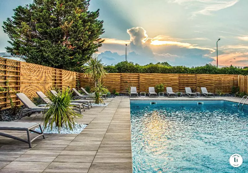 Fotos del hotel L'initial:  9